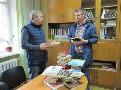 Книги для захисників України